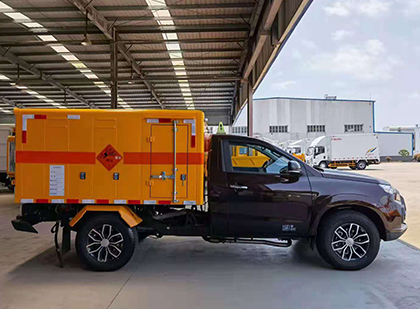 栖霞爆破器材运输车